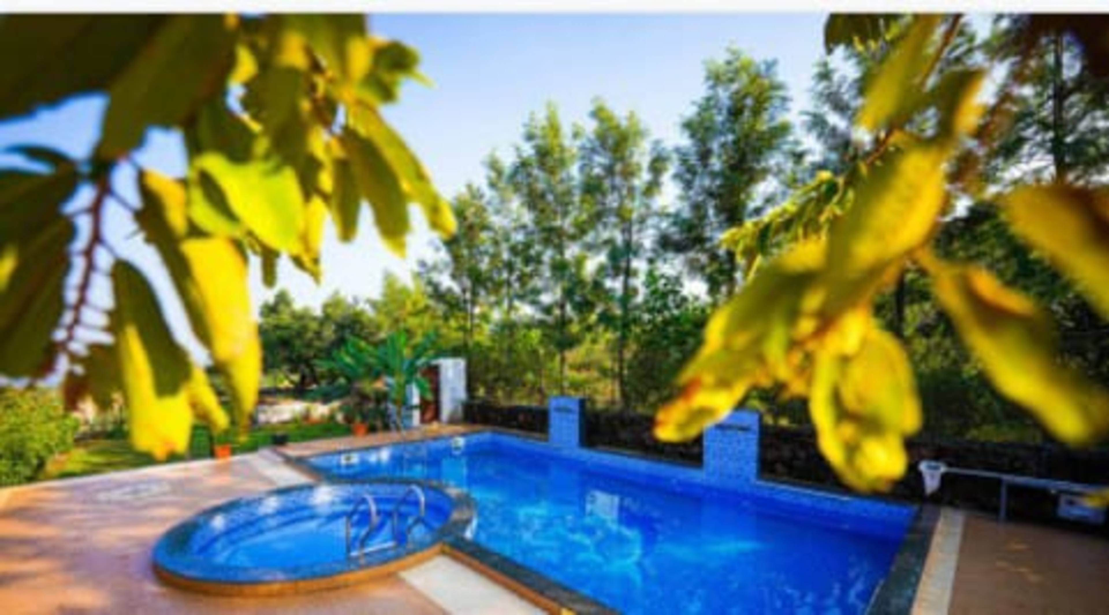 Luxury Retreat Estate gallery image Resident Professional Cook in Near Mapro Garden, Mahabaleshwar