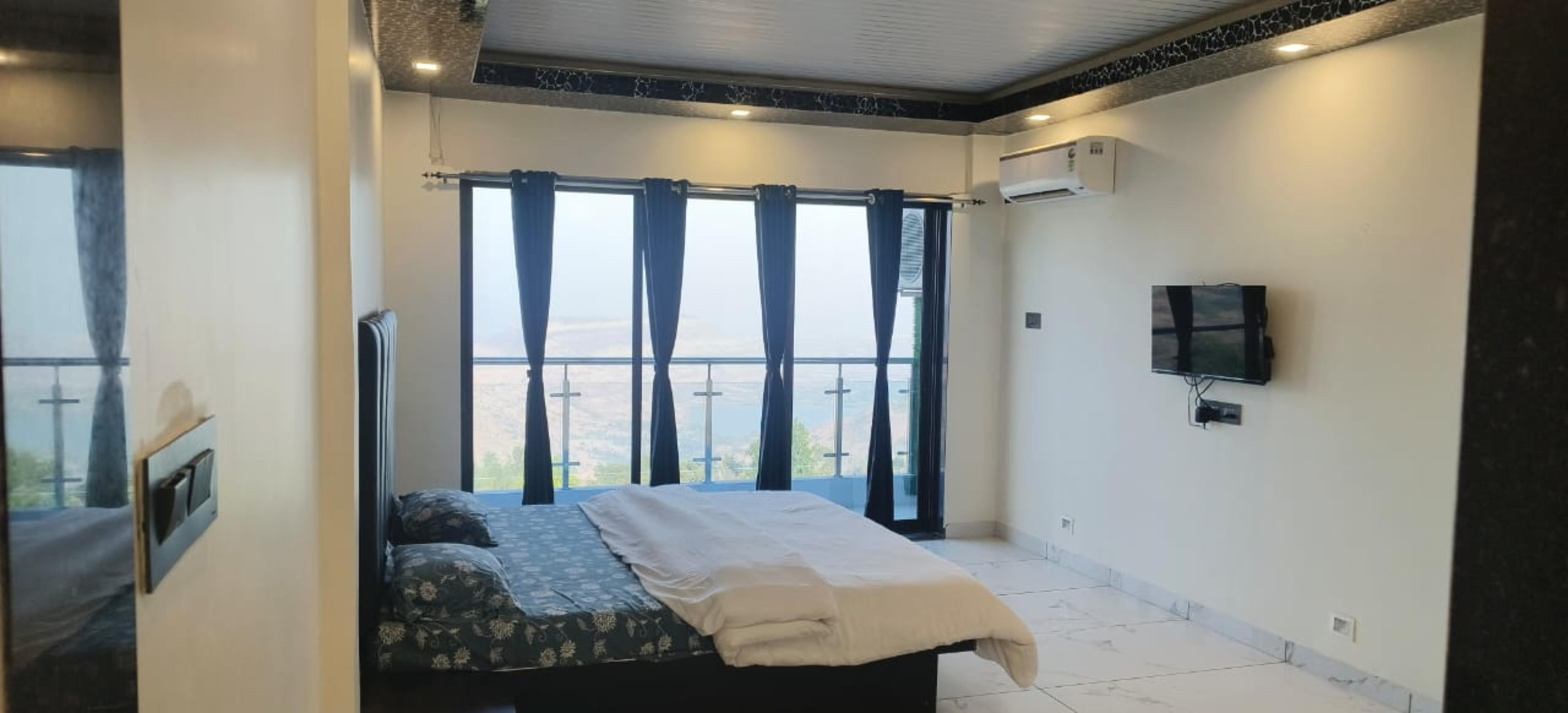 Serene Valley Villa villa card image in Panchgani Table Land, Panchgani