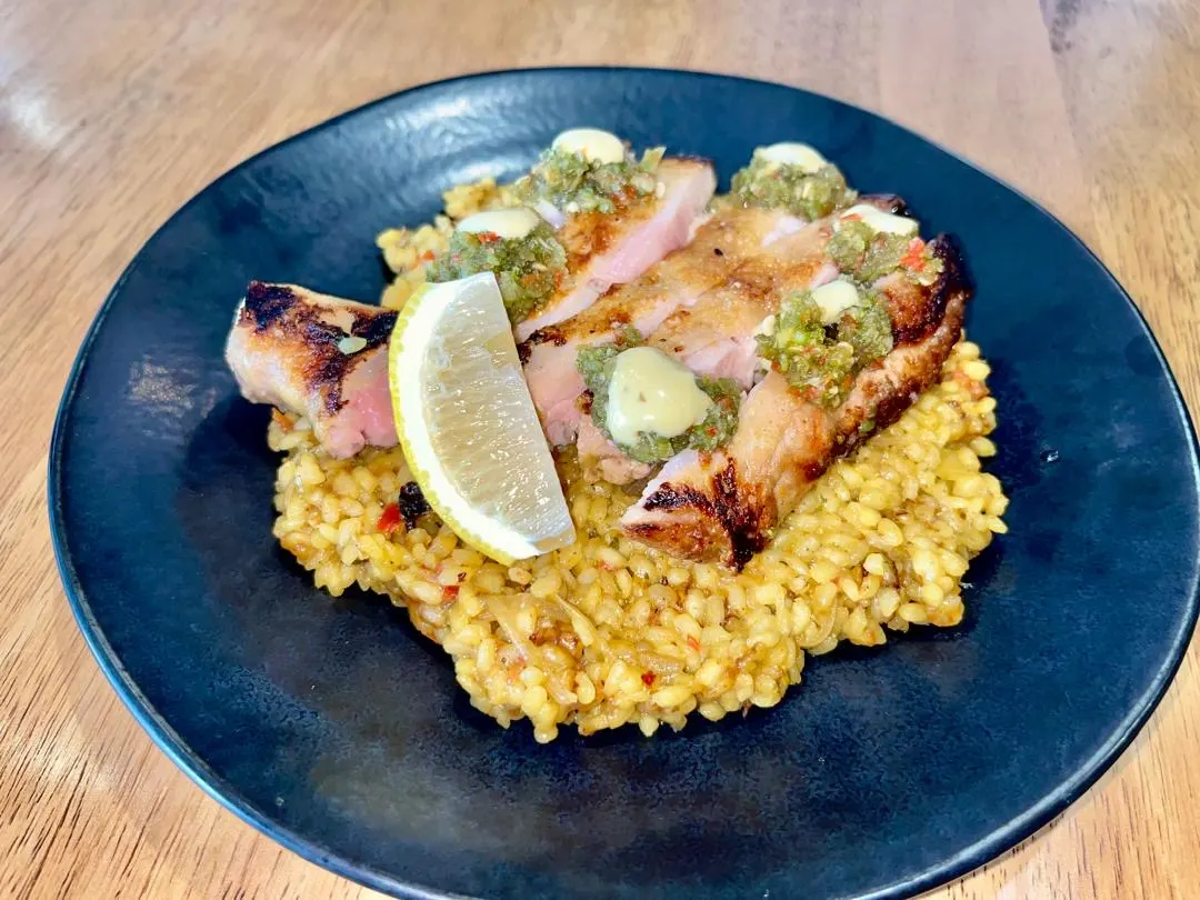 Dua Meja, Chow Kit: Arroz Con Pollo