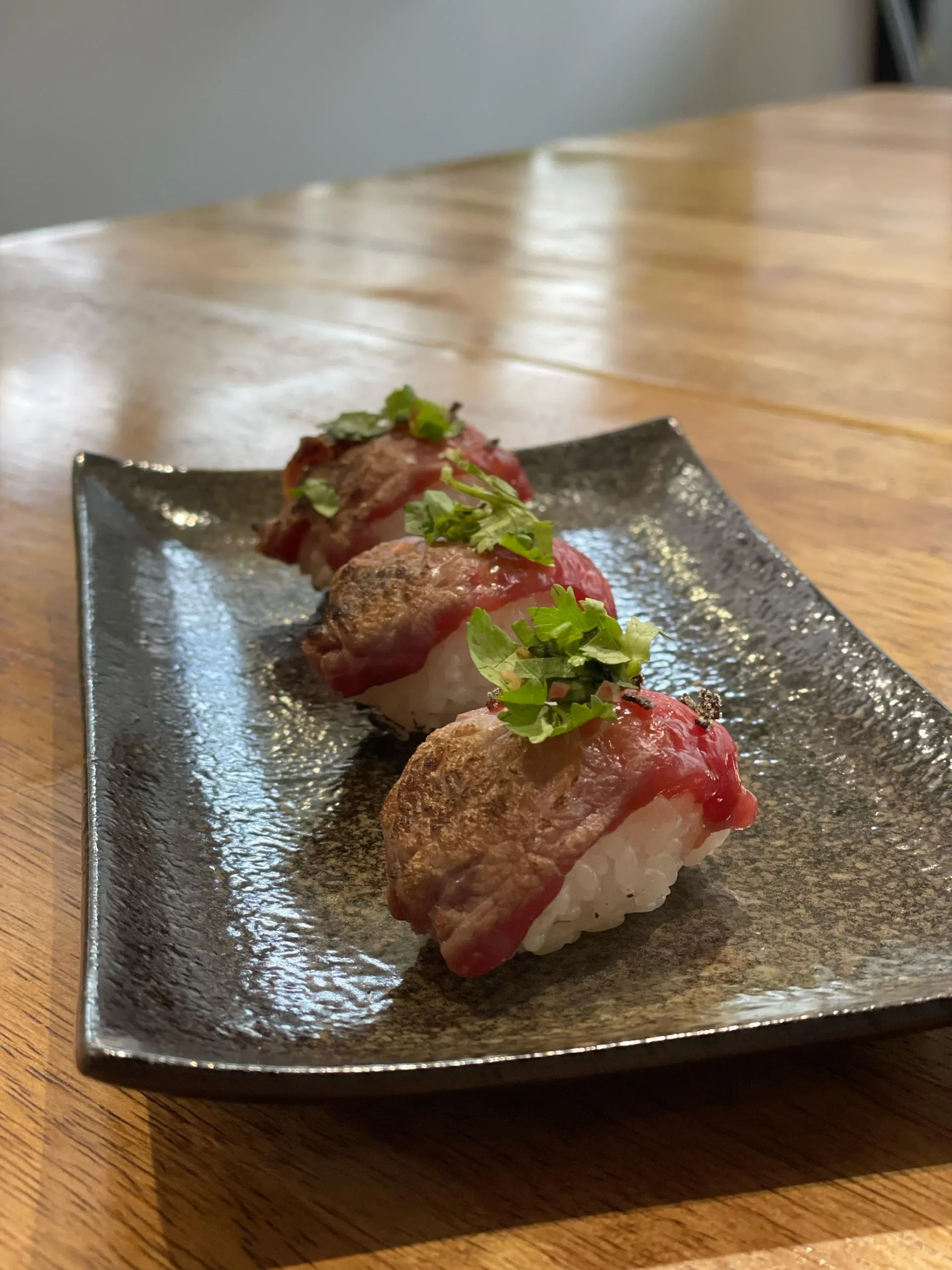 Dua Meja, Chow Kit: Beef Nigiri