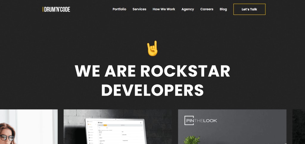 DRUM'N'CODE team at work – creative web development company Hungary with UX/UI expertise.