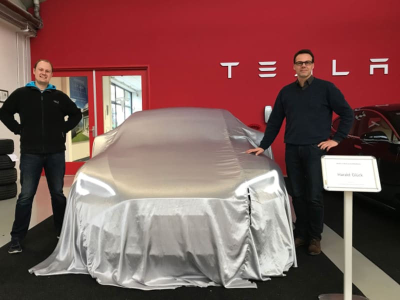 #ForgetHybrid. 100% Tesla