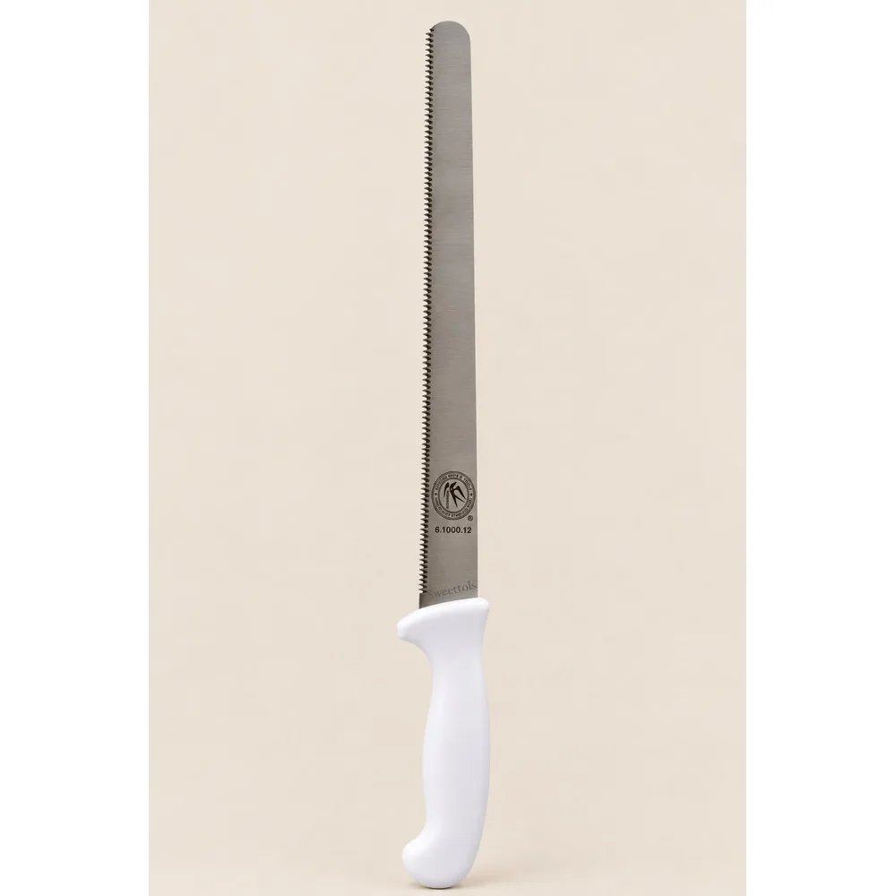 Couteau à pain dentelé, idéal pour couper les pains, les viennoiseries et les pâtisseries.