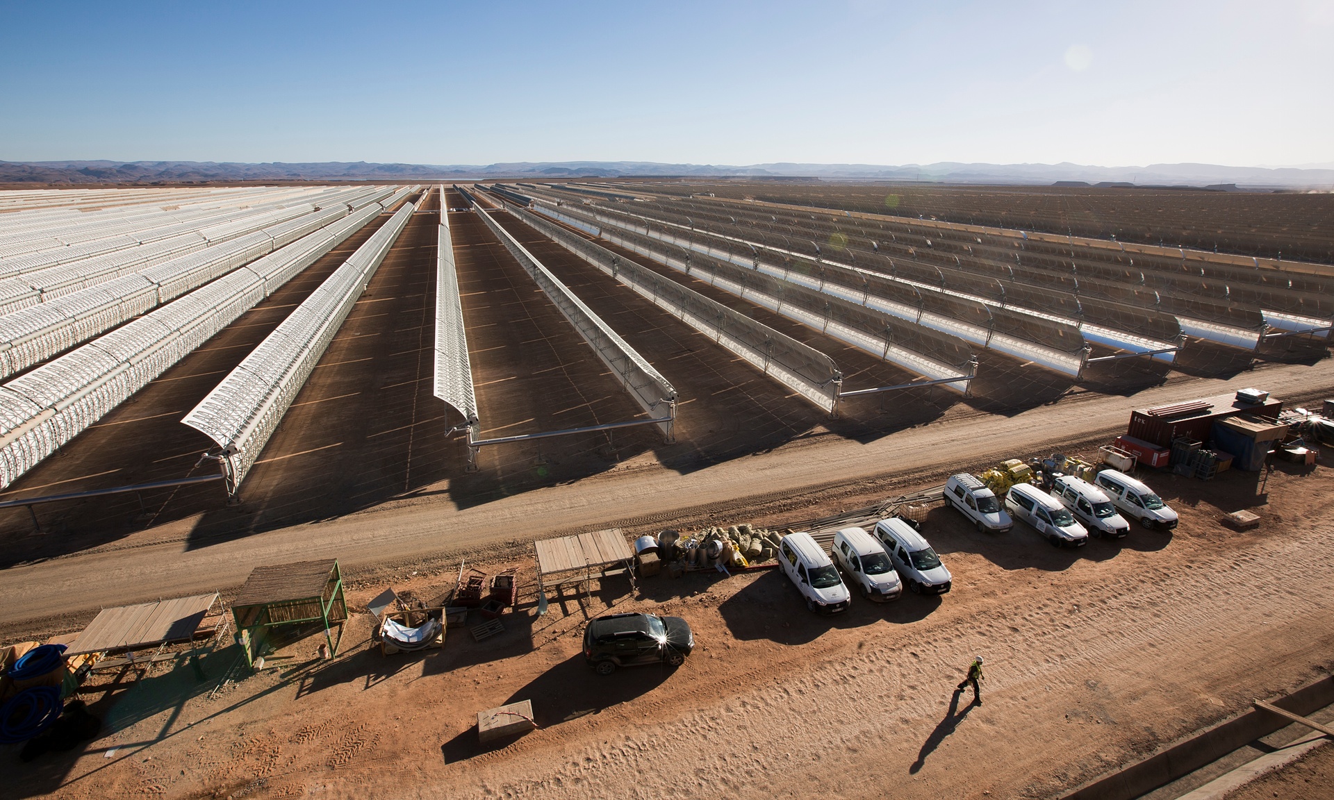 Marokko-solar-160MW - Bekapcsolták a világ legnagyobb naperőművét - ClimeNews - Photograph: Graeme Robertson for the Guardian Marokko-solar-160MW - Bekapcsolták a világ legnagyobb naperőművét - ClimeNews