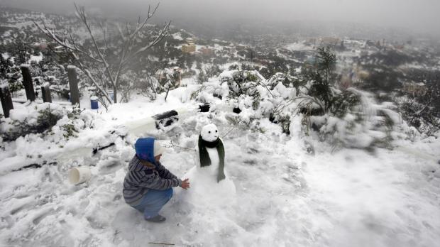 Rare snowstorm shut Jerusalem | 40 centis hó Jeruzsálemben | ClimeNews - Hírportál