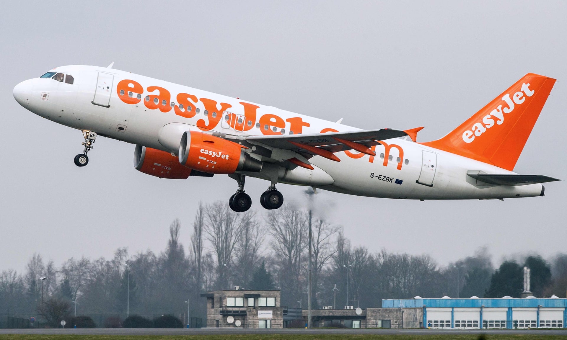 Az EasyJet kiegyenlíti az összes járatának szén-dioxid-kibocsátását | ClimeNews Az EasyJet kiegyenlíti az összes járatának szén-dioxid-kibocsátását | ClimeNews