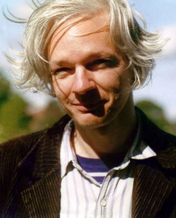 Julian Assange (sz. 1971) | ausztrál újságíró, a WikiLeaks alapítója