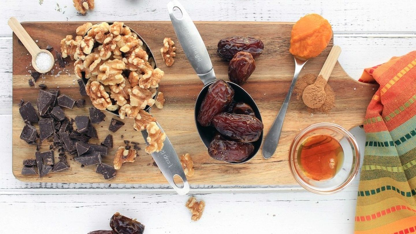 Pumpkin Walnut Energy Bites
