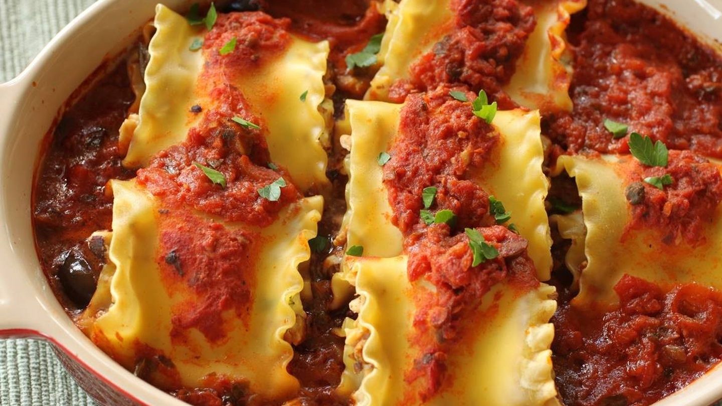 Walnut Mushroom Lasagna Rolls