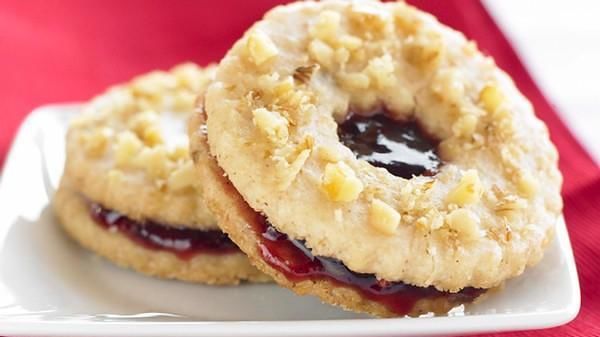 Walnut Linzer Cookies