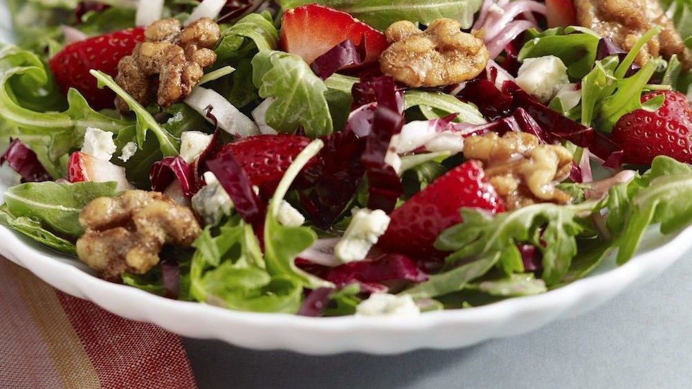 Arugula, Strawberry and Walnut Salad