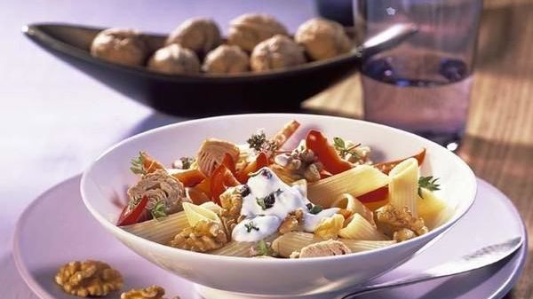 Pasta Salad with Tuna & Peppers