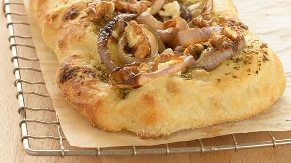 California Walnut & Caramelized Onion Pizza