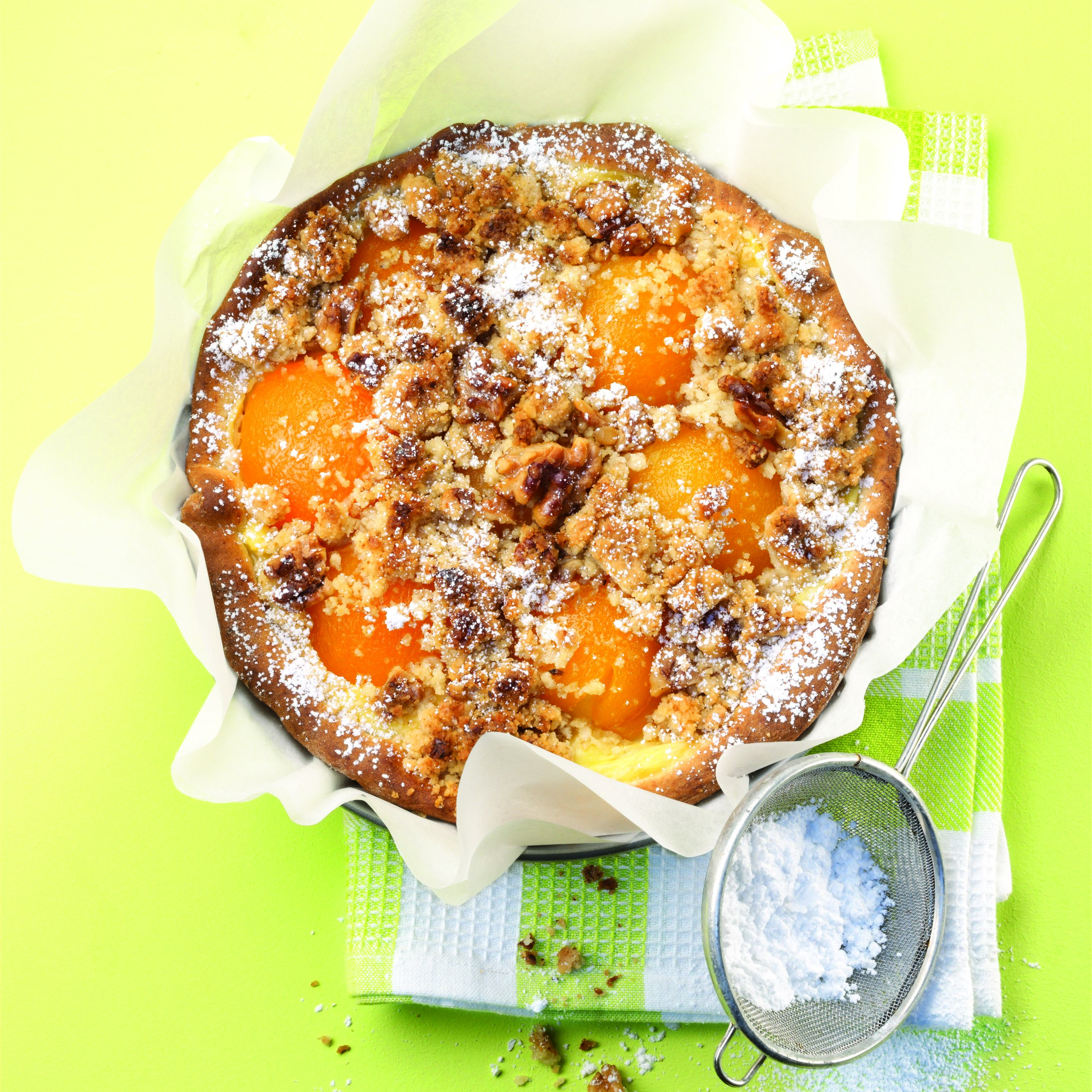 Walnut Streusel Pie with Apricots Walnut Streusel Pie with Apricots