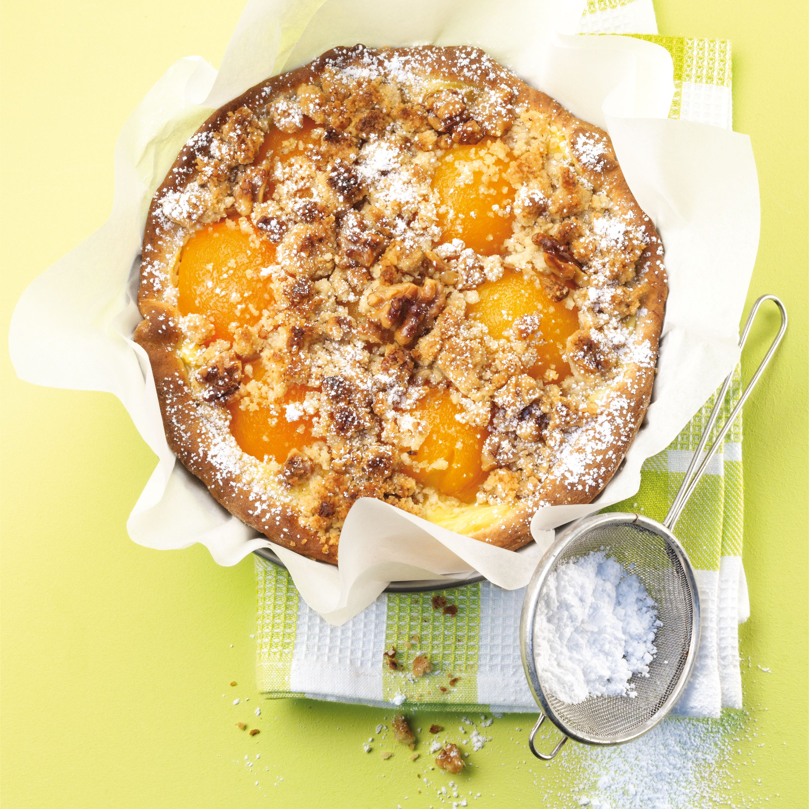 Walnut Streusel Pie with Apricots Walnut Streusel Pie with Apricots