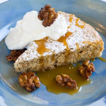 Walnut Torte with Whipped Cream Walnut Torte with Whipped Cream