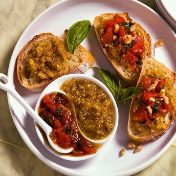Walnut Pesto and Tomato Bruschetta Walnut Pesto and Tomato Bruschetta