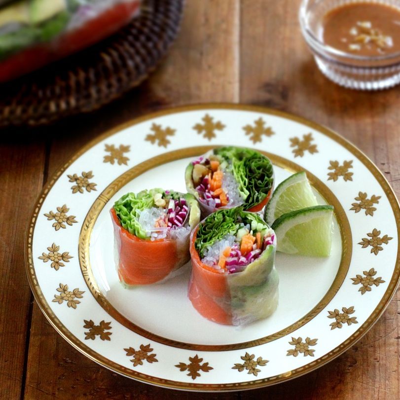 Spring Rolls with Walnut Sauce Spring Rolls with Walnut Sauce