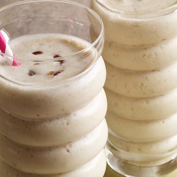 Walnut-Date Smoothie Walnut-Date Smoothie
