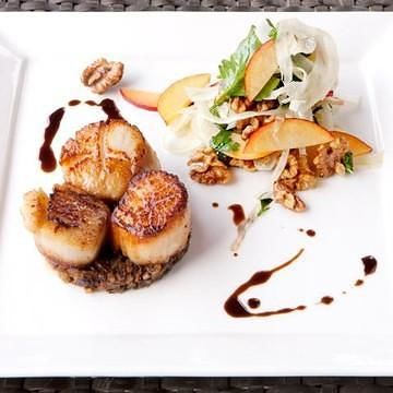 Seared Sea Scallops with Plum and Fennel Salad Seared Sea Scallops with Plum and Fennel Salad