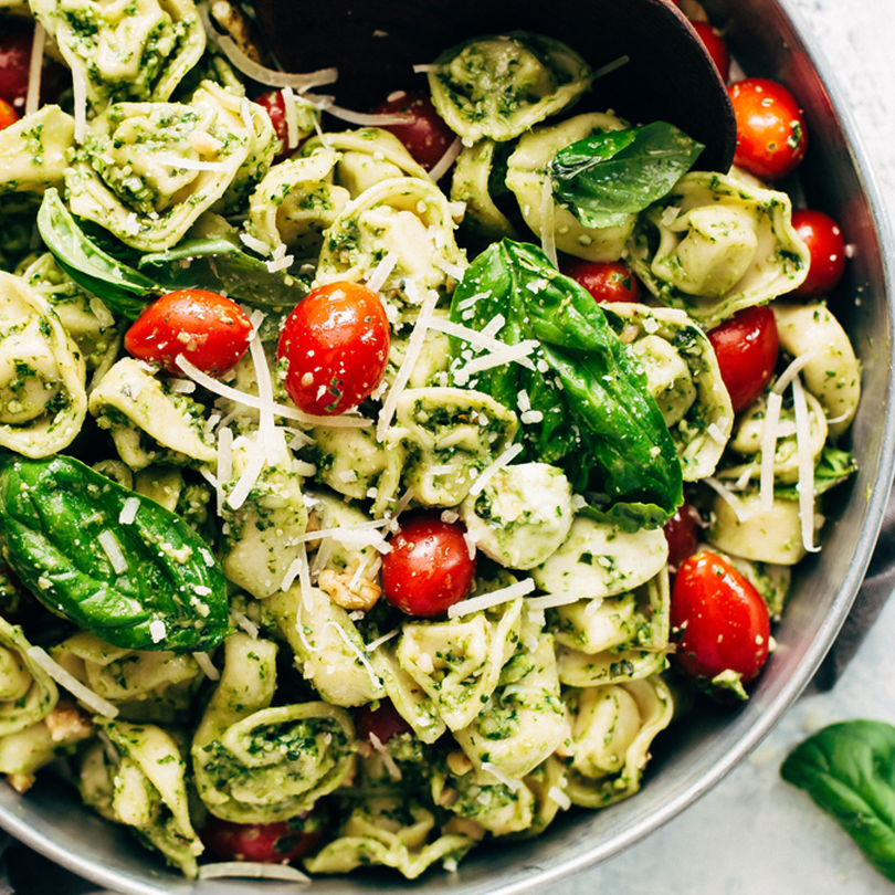 15 Minute Spinach Pesto Tortellini Salad 15 Minute Spinach Pesto Tortellini Salad