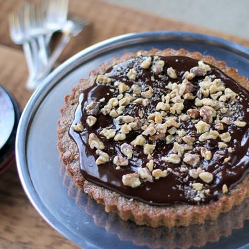 Honey Walnut Chocolate Glazed Tart Honey Walnut Chocolate Glazed Tart