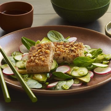 Spinach Salad with Crispy Tofu and Wasabi-Walnut Dressing Spinach Salad with Crispy Tofu and Wasabi-Walnut Dressing