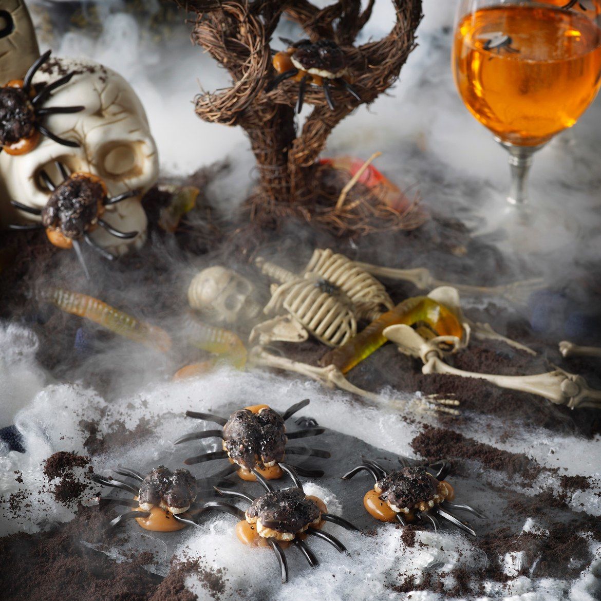 Caramel Walnut Spiders for Halloween Caramel Walnut Spiders for Halloween