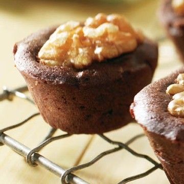 Chocolate Raspberry Brownie Bites with Walnuts Chocolate Raspberry Brownie Bites with Walnuts