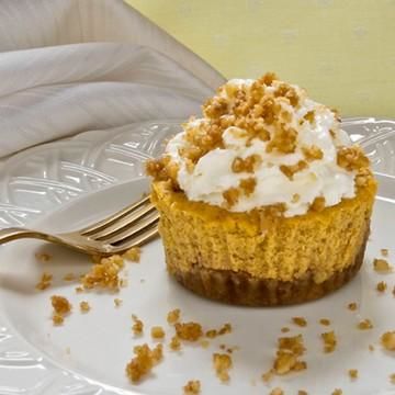 Walnut-Crusted Mini Pumpkin Cheesecakes Walnut-Crusted Mini Pumpkin Cheesecakes