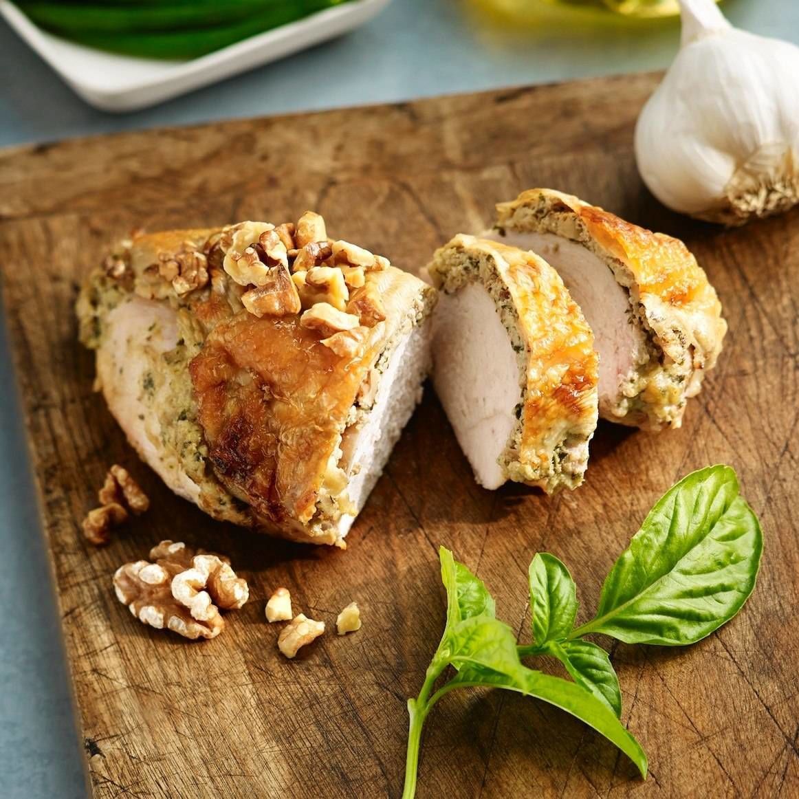 Walnut-Goat Cheese Stuffed Chicken Breasts Walnut-Goat Cheese Stuffed Chicken Breasts