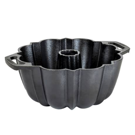 Lodge® Seasoned Cast Iron Fluted Cake Pan