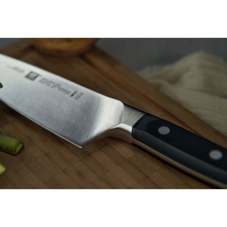ZWILLING® Pro 7” Chef’s Knife