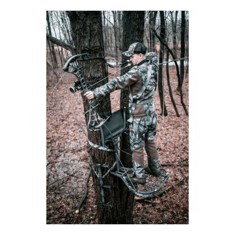 Hawk Cruzr™ Bone Collector™ Hang-On Treestand - In The Field
