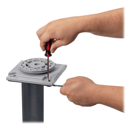 Bass Pro Shops'® Quick-Release Seat Swivel