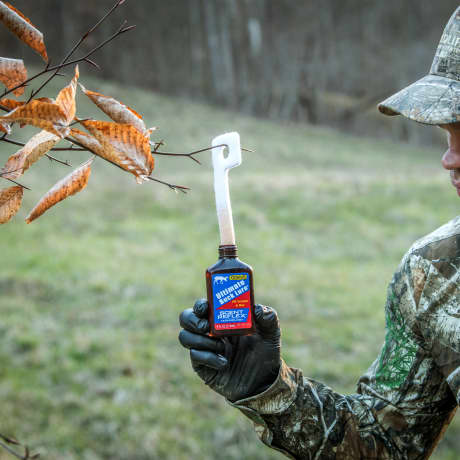 Wildlife Research Center Ultimate Buck Lure® 4 oz.