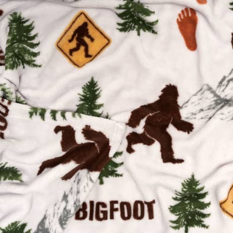 White River® Home Bigfoot Coral Fleece Throw