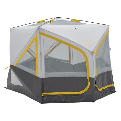 Bass Pro Shops® 4-Person Hub Tent