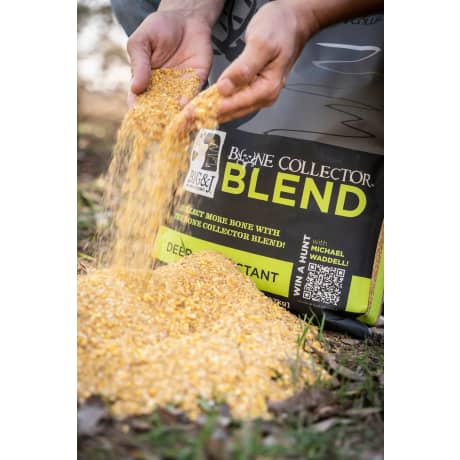 Big & J™ Bone Collector Blend 20LB