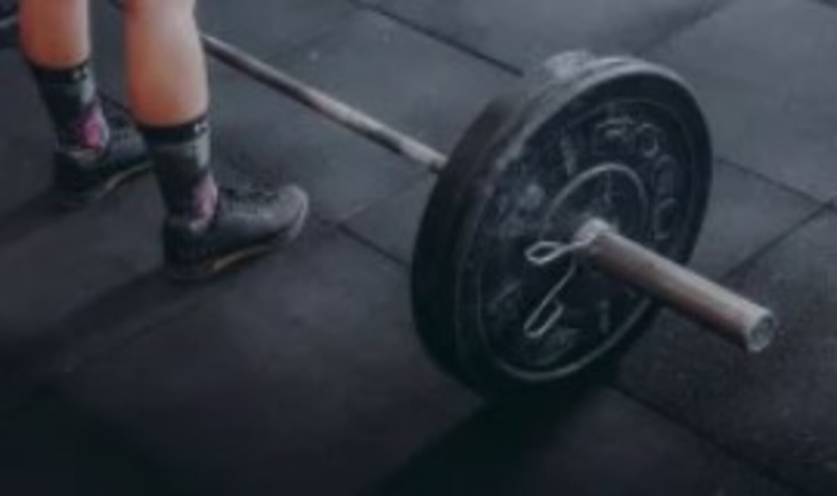 5 Reasons You Should be Using a Barbell to Train