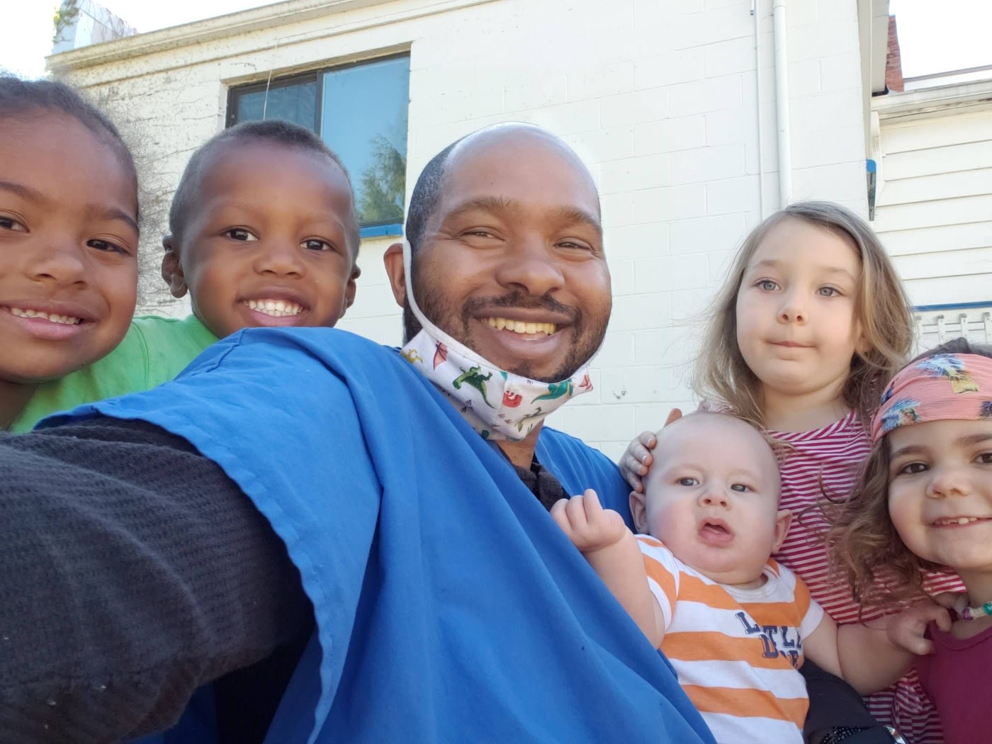  Teacher Troy with his students 