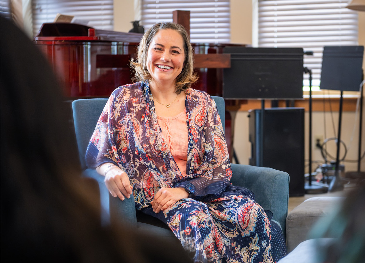  Woman with dark hair outside 