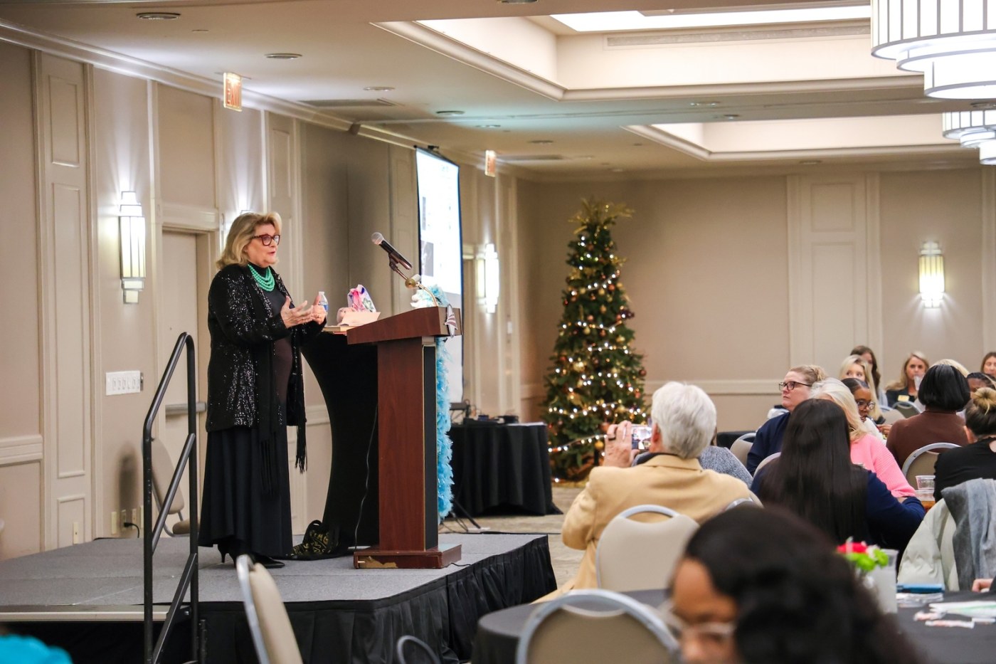 Women’s Leadership Alliance Wraps Program Year with Keynote from Edie Hand