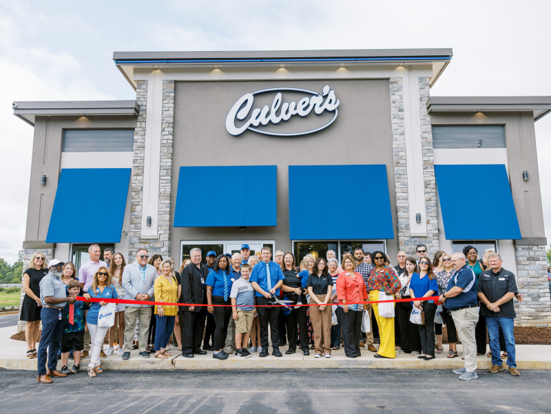 CULVER’S DRAWS LARGE CROWD AT OXFORD OPENING