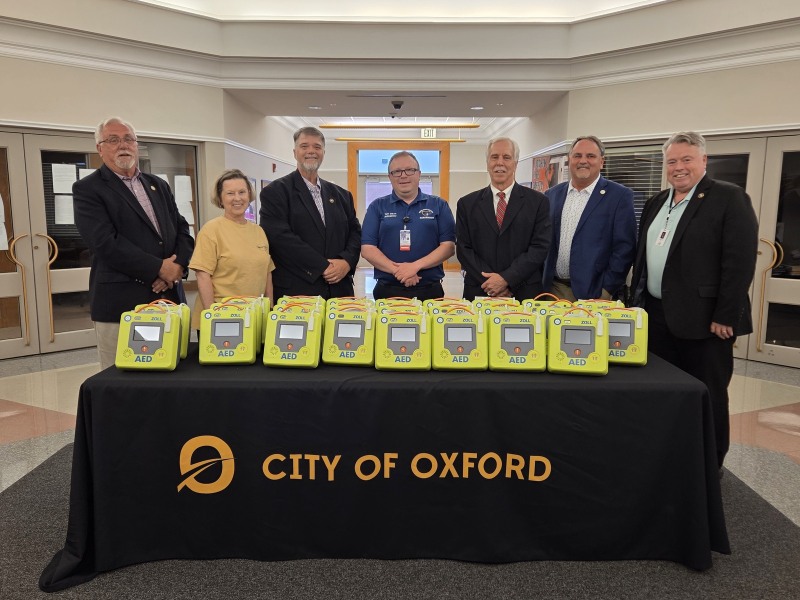 City Council provides new AEDs to Oxford Health Systems
