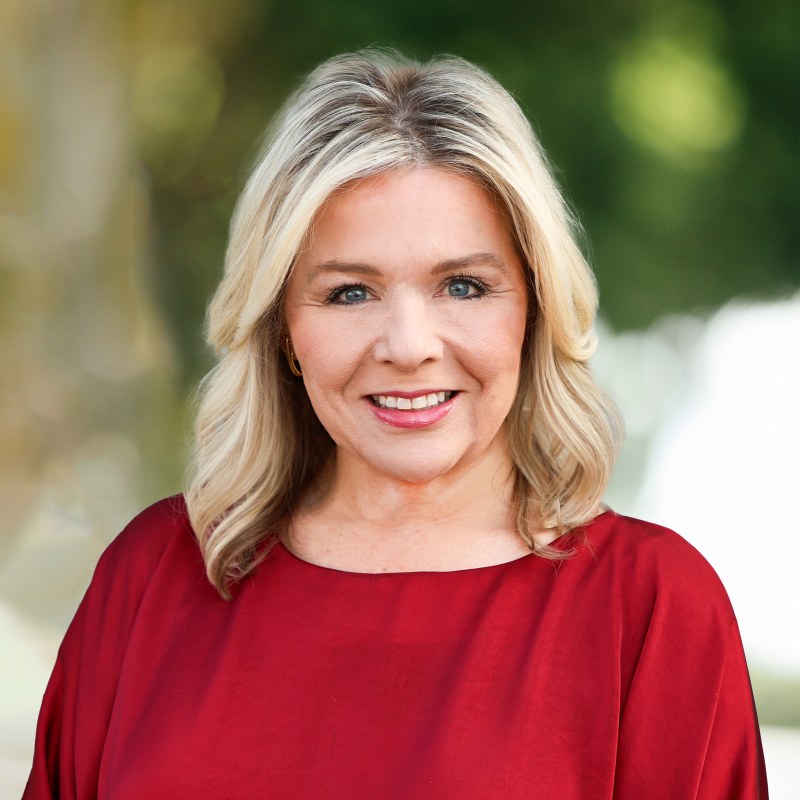 Tanya Winstead Wins Sales Award