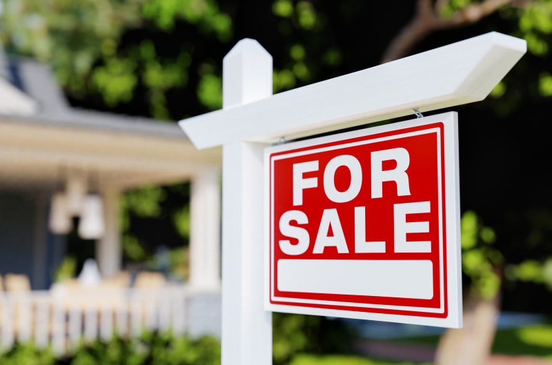 Consumer Guide: Thinking of Selling? 7 Factors to Consider