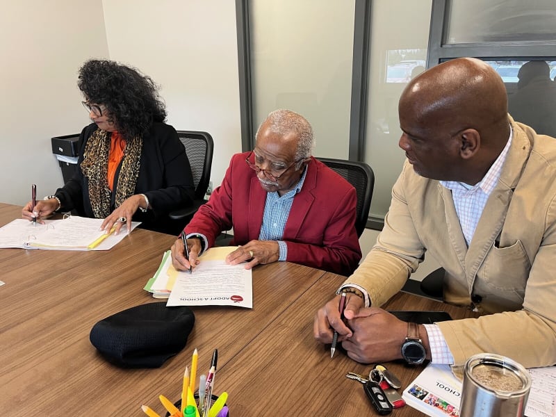 Tuscaloosa Chapter of the Southern Christian Leadership Conference Adopts Martin Luther King, Jr. Elementary