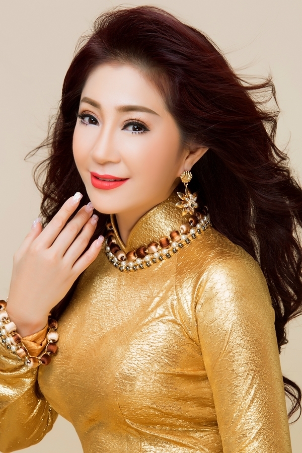 NSƯT Thoại Mỹ