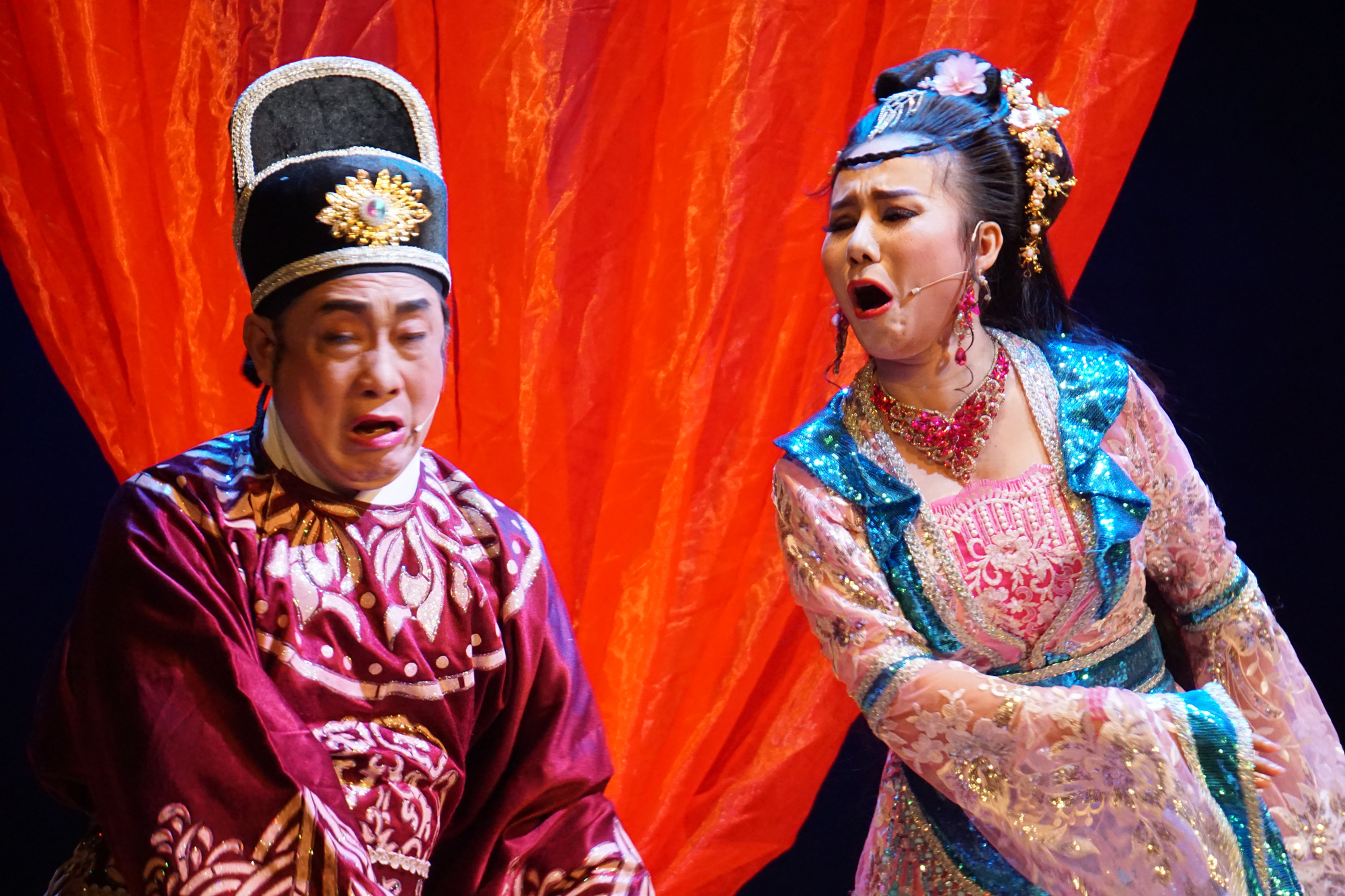 Cười chua cay với Nghề nuôi quan - Ảnh 7.